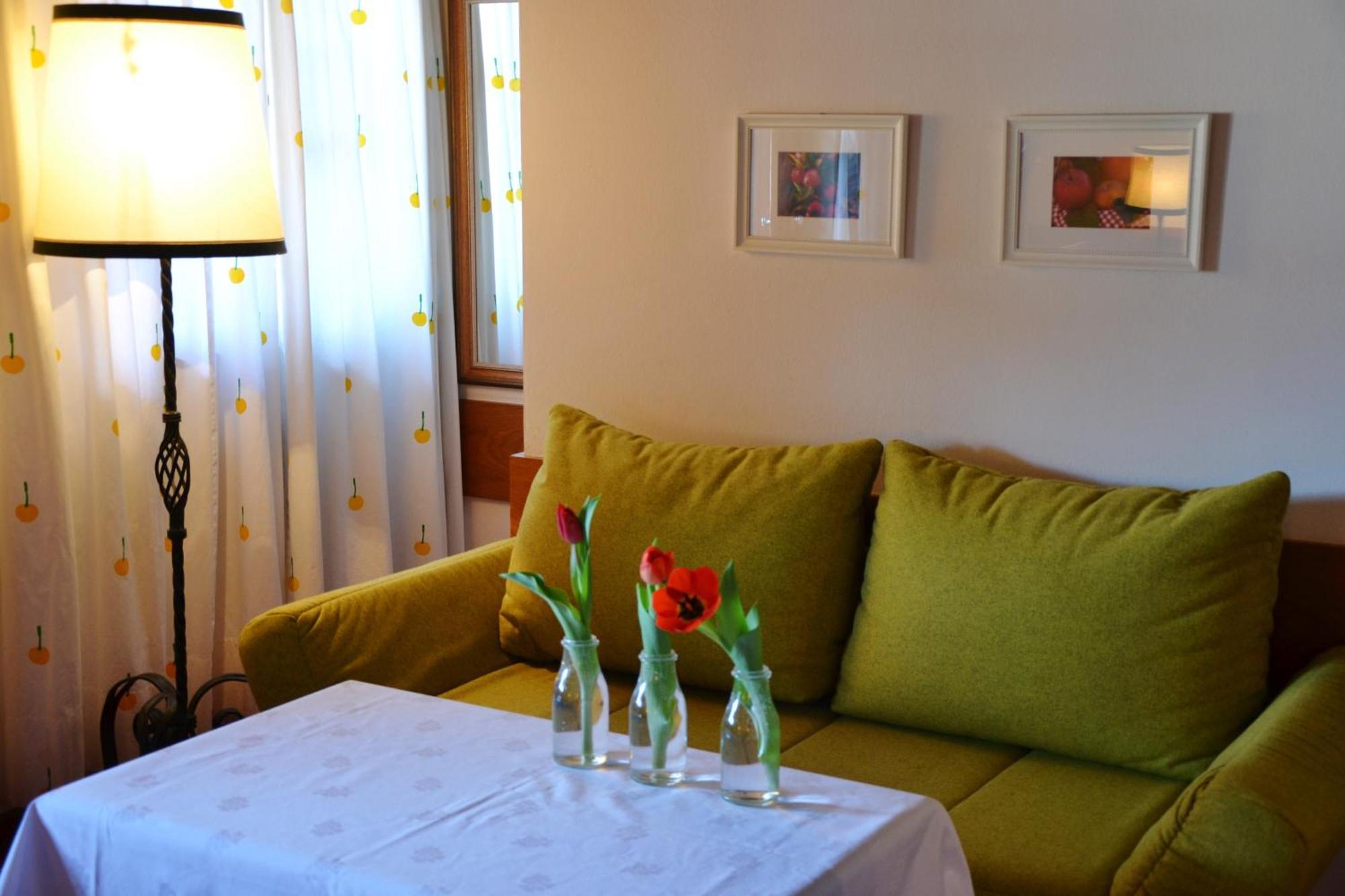 Hotel Zur Post Goldegg im Pongau Quarto foto