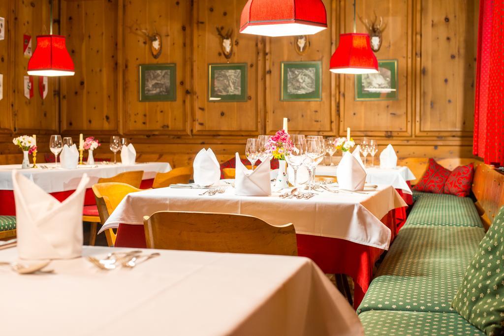Hotel Zur Post Goldegg im Pongau Exterior foto